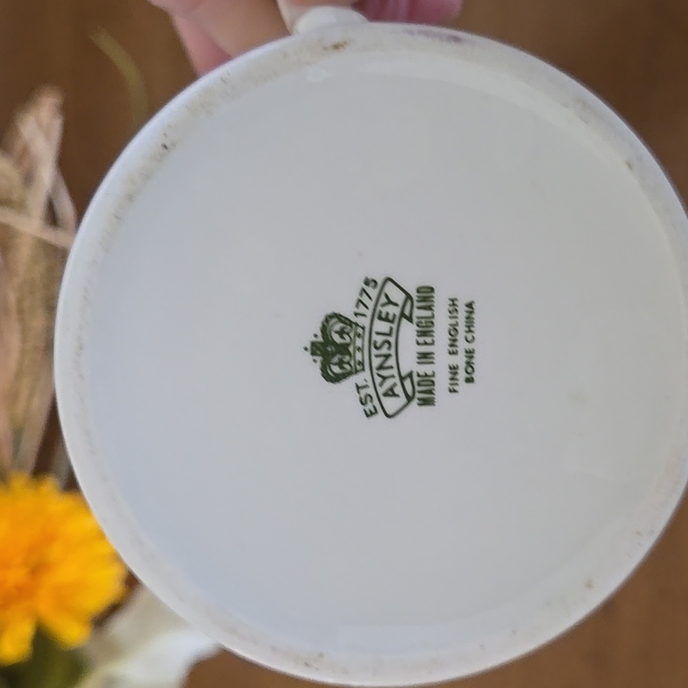 Aynsley Bone China Mug Queen Mother's 80th Birthday 1980 - Picture 7 of 8
